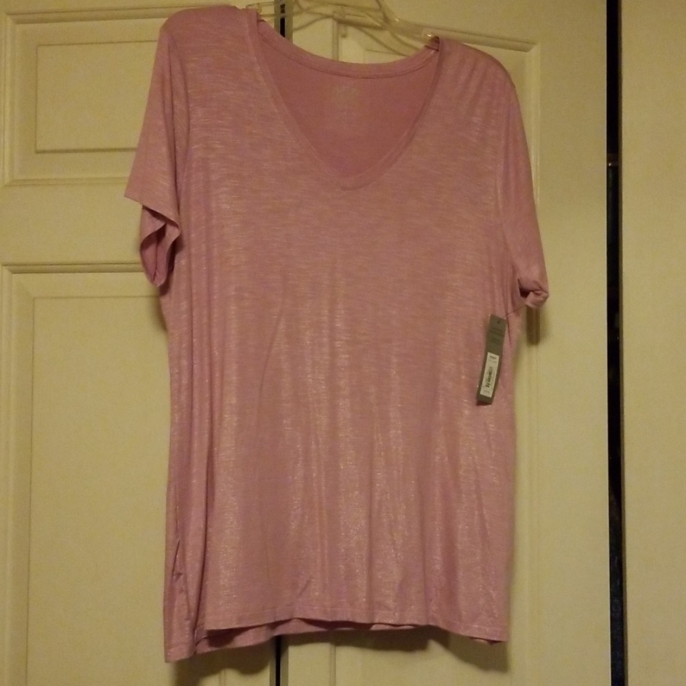 Pink short sleeved t-shirt